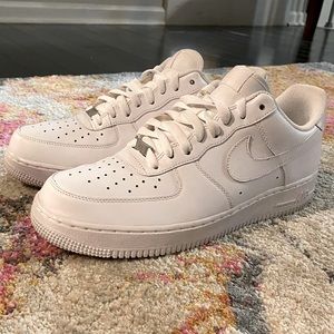 CLASSIC-White-Air Force 1s-